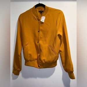 Mustard bomber jacket! Perfect for this upcoming Fall season! Never been worn!